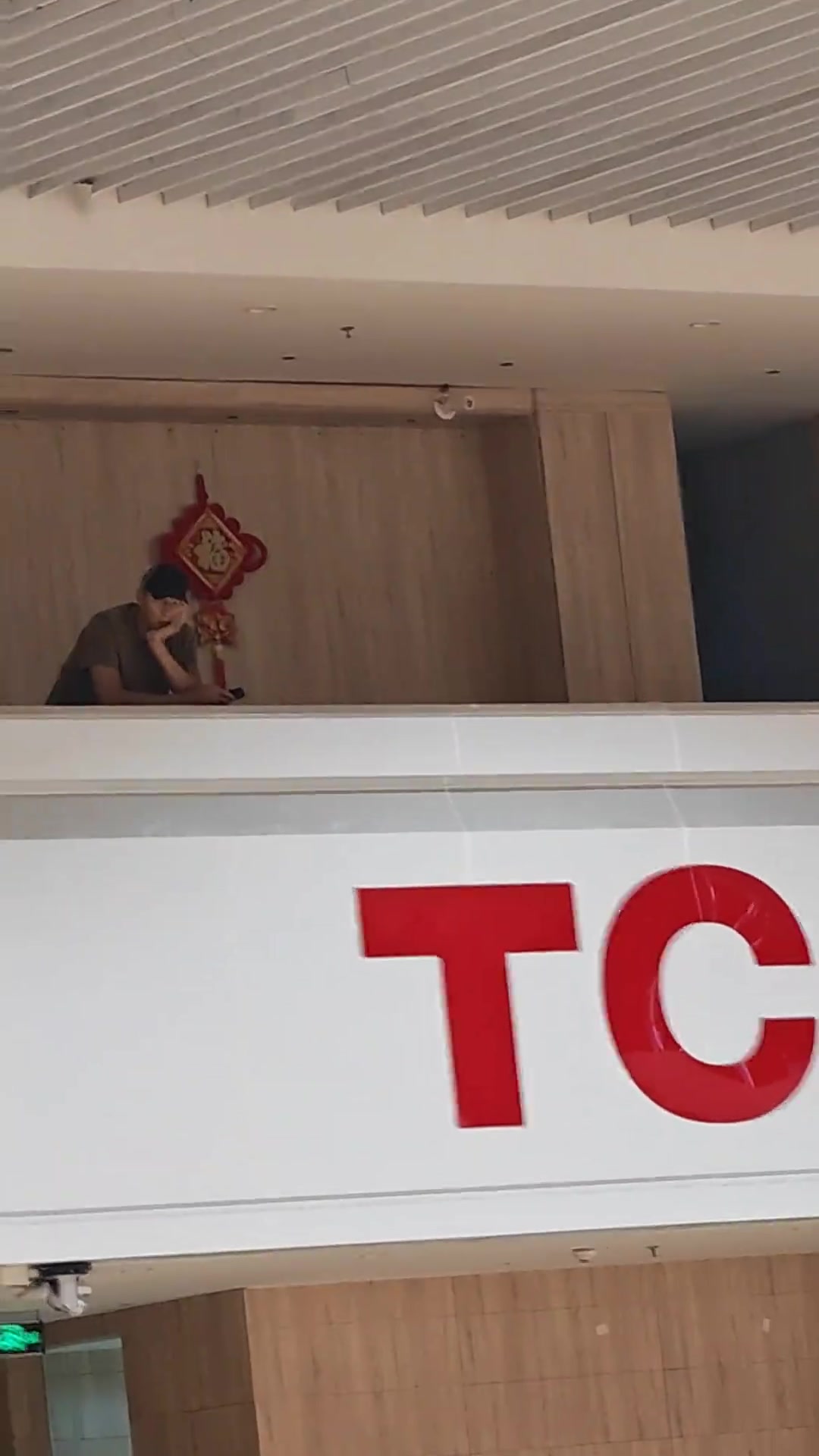 开云电子-阿联自嫖娼丑闻以来很少露面!网友在球馆里“偶遇了”易建联